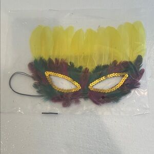 Feather sequin Mask yellow purple green Halloween Mardi Gras cosplay theater new